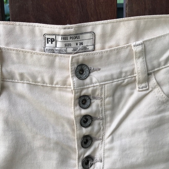 Free people run away slouch cut offs cream - Picture 2 of 3